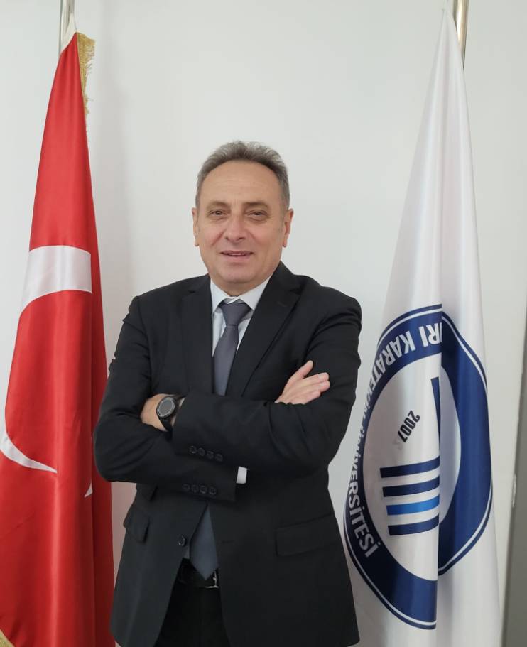 Fikret Kedersiz